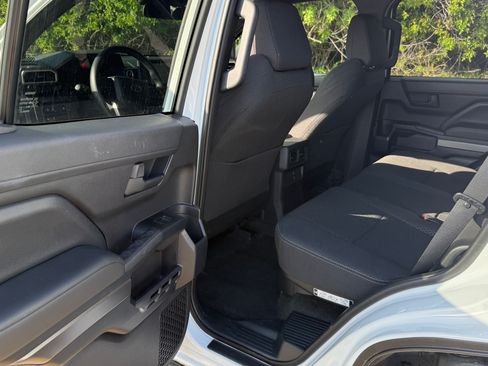 Used 2025 Toyota 4Runner SR5 image 8