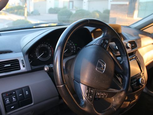 Used 2014 Honda Odyssey EX-L image 29