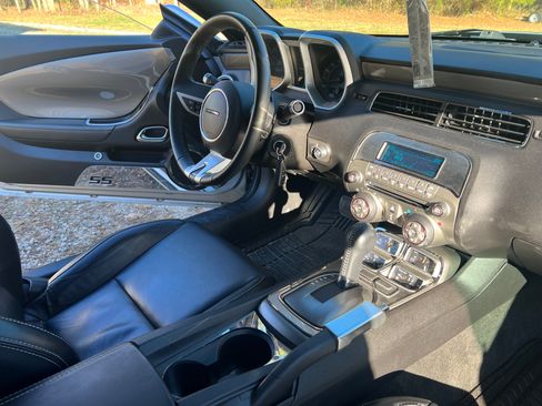 Used 2011 Chevrolet Camaro SS w/ RS Package image 8