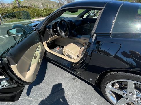 Used 2007 Chevrolet Corvette Coupe w/ Preferred Equipment Group image 8