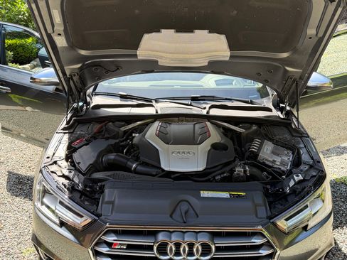 Used 2018 Audi S4 Prestige AWD/4WD image 12