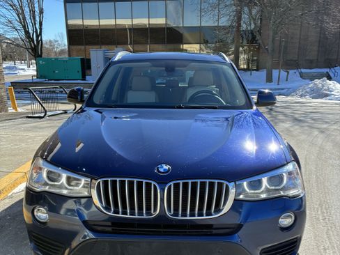 Used 2017 BMW X3 xDrive28i image 4