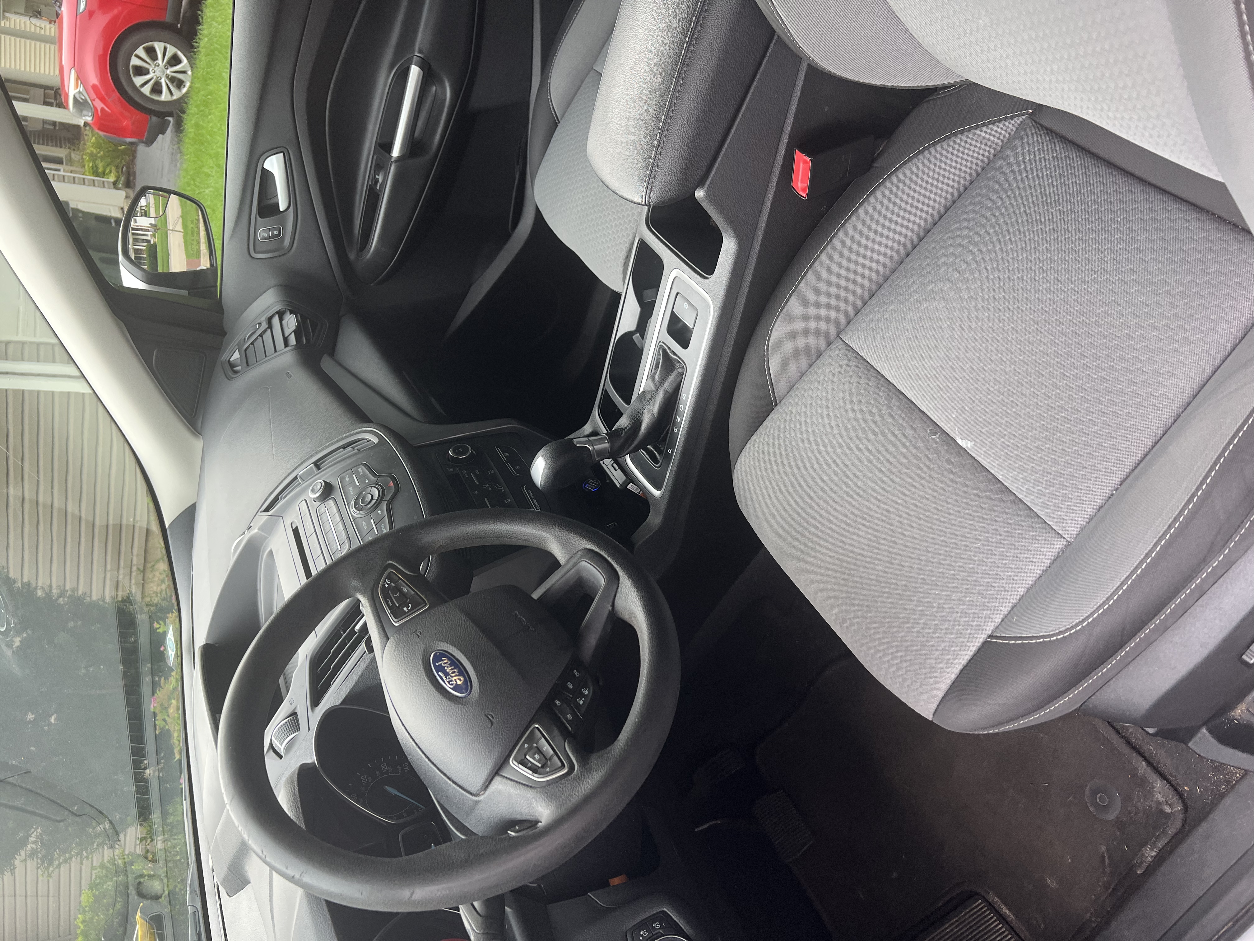 Used 2017 Ford Escape SE AWD/4WD image 4