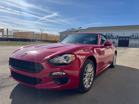 Used 2018 FIAT 124 Spider Classica w/ Technology & Siriusxm Group image 15