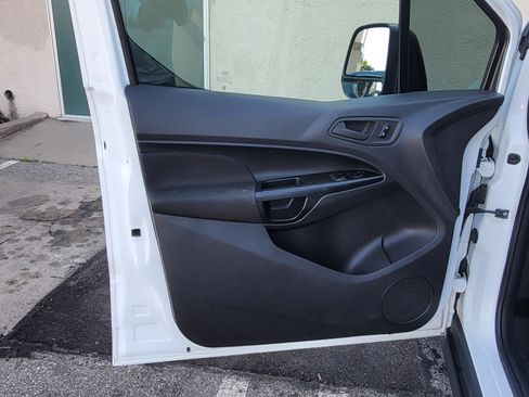 Used 2017 Ford Transit Connect XL image 25