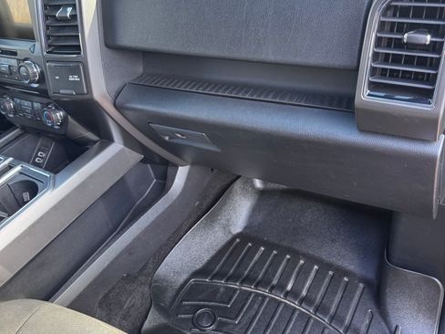 Used 2018 Ford F150 XLT w/ Equipment Group 302A Luxury image 11