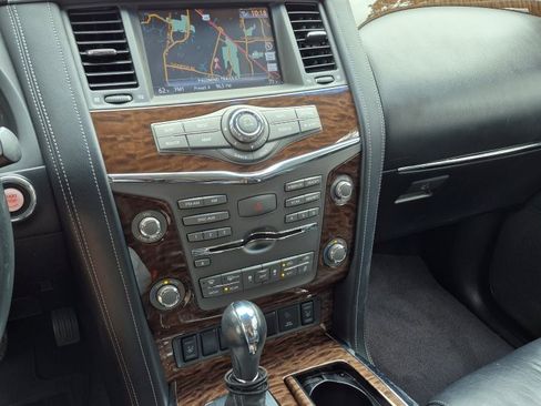Used 2017 Nissan Armada SV image 14