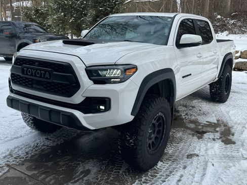 Used 2023 Toyota Tacoma TRD Pro image 1