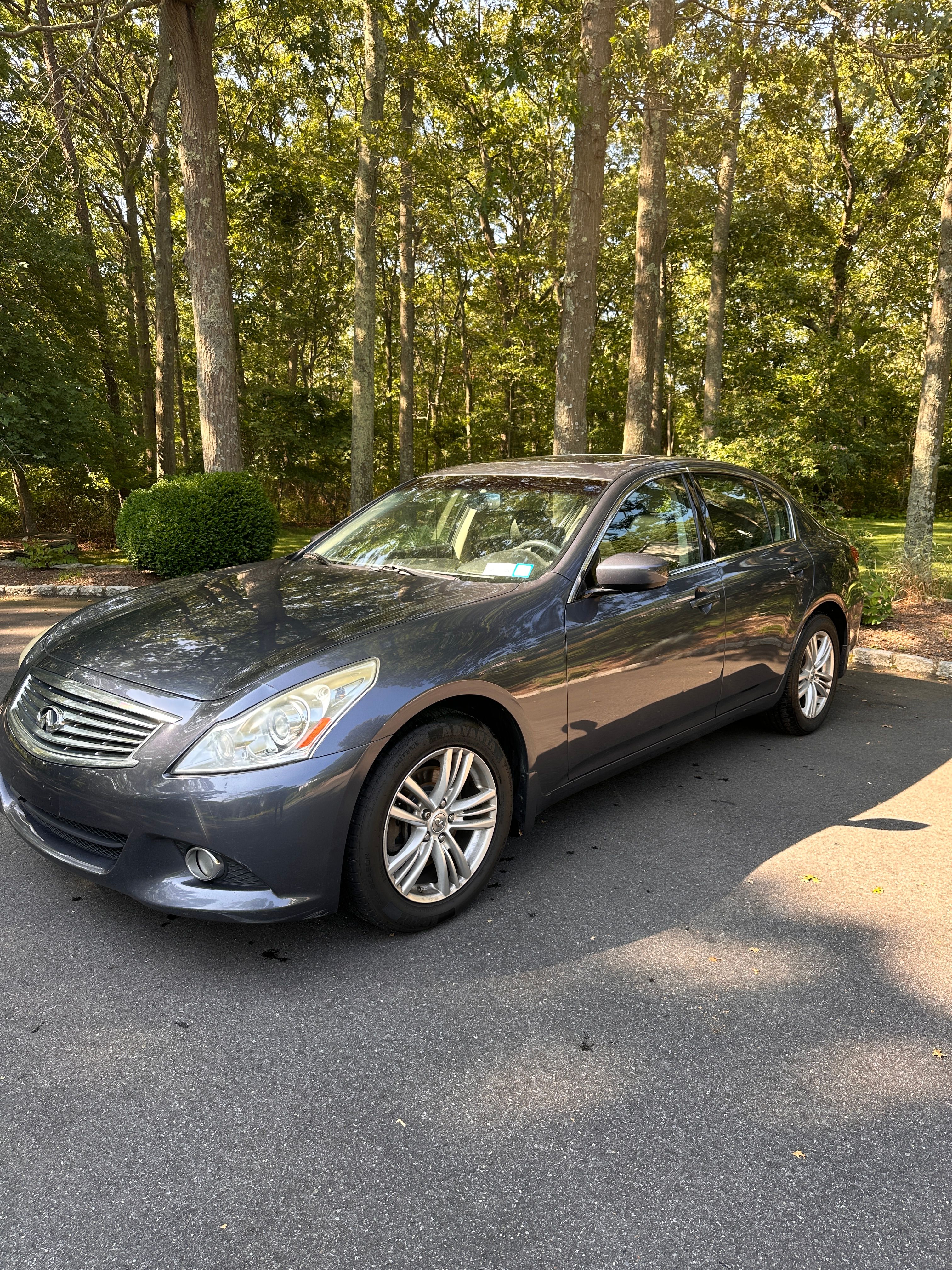 Used 2012 INFINITI G37 x Sedan w/ Premium Pkg AWD/4WD image 10