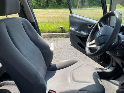 Used 2013 Honda Fit image 19