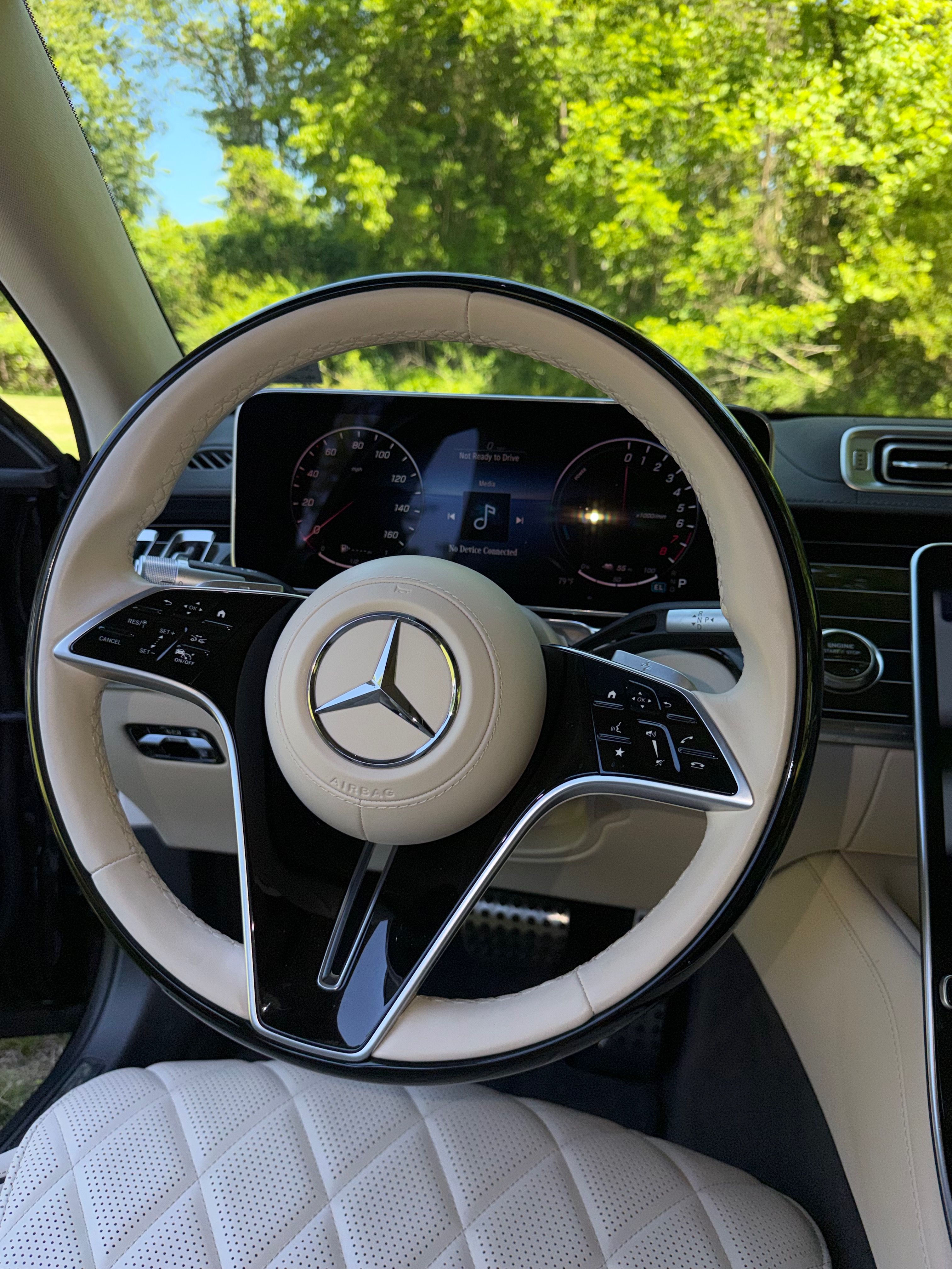 Used 2025 Mercedes-Benz S 580e 4MATIC Sedan image 9