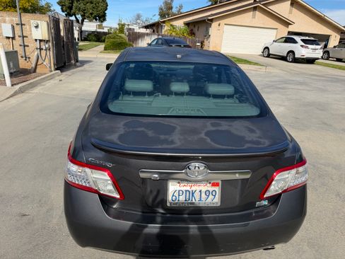 Used 2011 Toyota Camry Hybrid FWD image 6