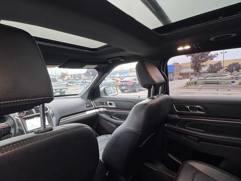 Used 2018 Ford Explorer Limited AWD/4WD image 6