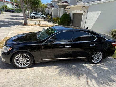 Used 2008 Lexus LS 460 image 16