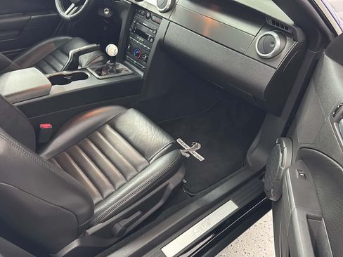 Used 2007 Ford Mustang Shelby GT500 RWD image 9