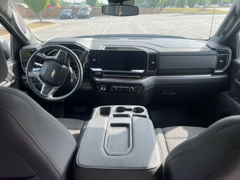 Used 2023 Chevrolet Silverado 1500 LT image 9