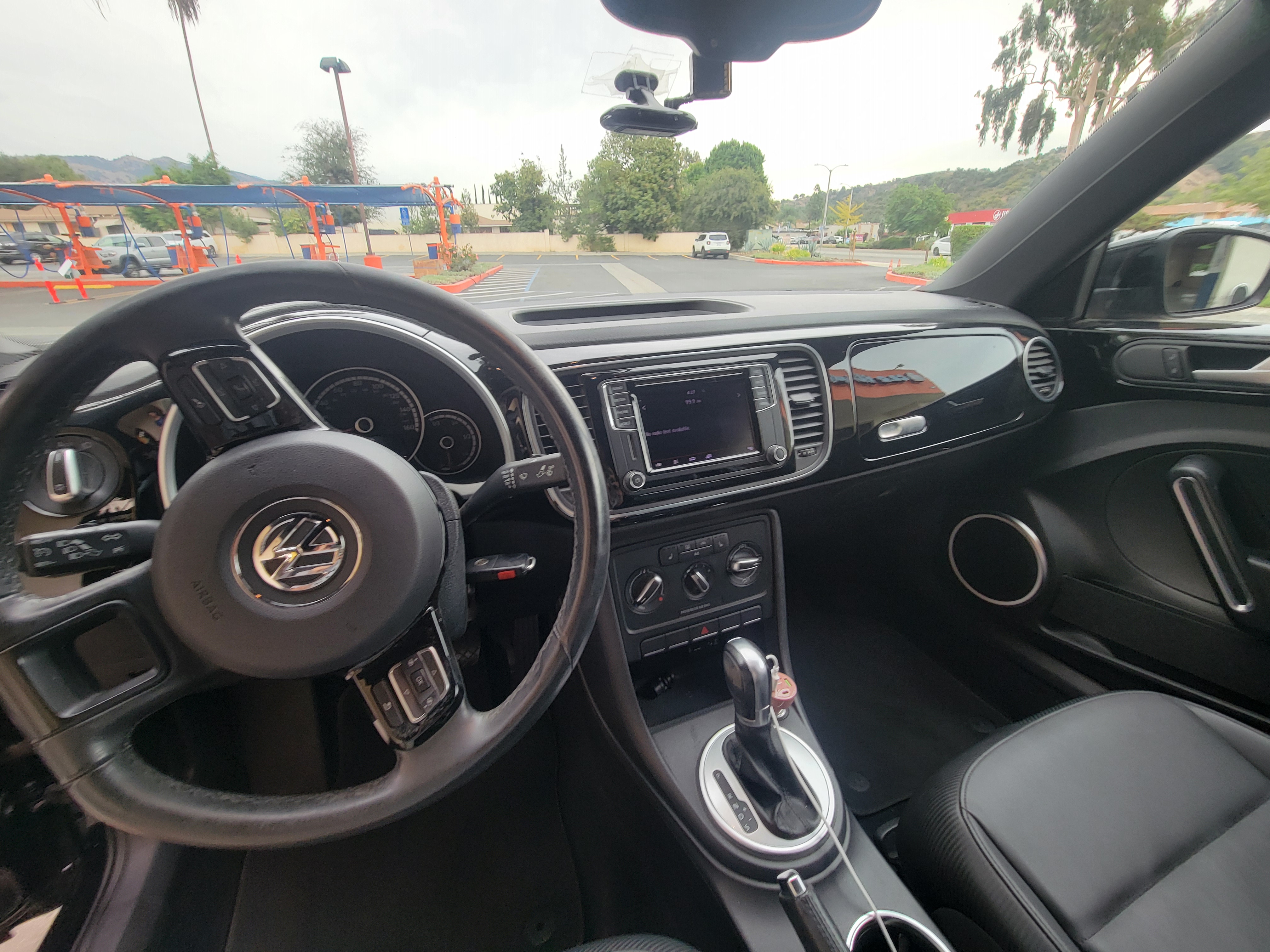 Used 2016 Volkswagen Beetle 1.8T SEL FWD image 10