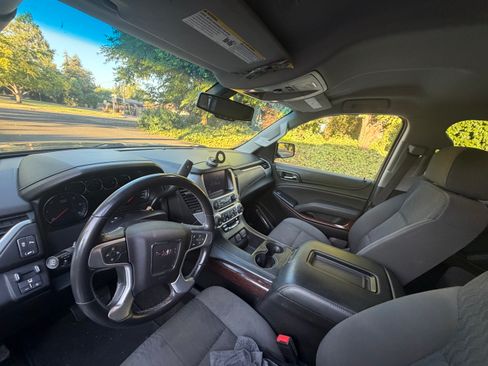 Used 2017 GMC Yukon SLE RWD image 8