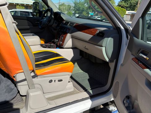 Used 2012 Chevrolet Silverado 2500 LTZ w/ LTZ Plus Package image 18