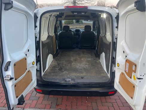 Used 2022 Ford Transit Connect XL image 26