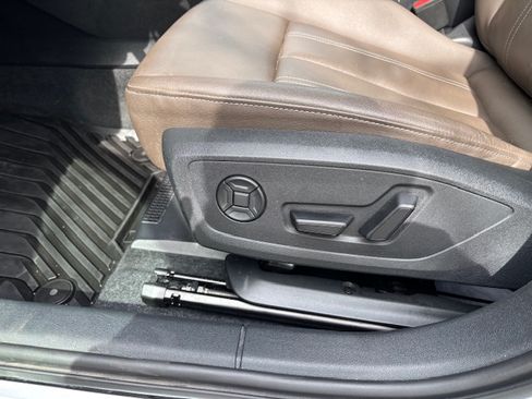 Used 2024 Audi A3 2.0T Premium w/ Convenience Package AWD/4WD image 17