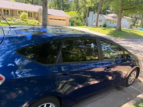 Used 2017 Toyota Prius V Three FWD image 1