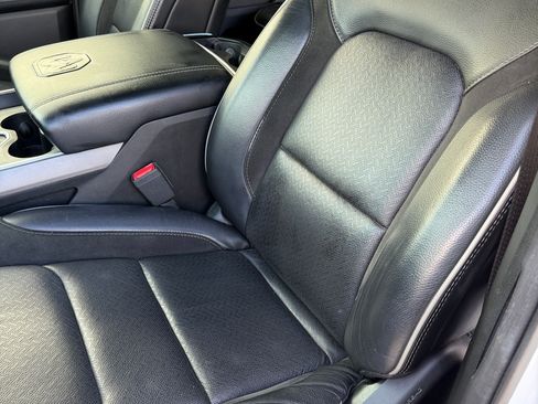 Used 2020 RAM 1500 Laramie AWD/4WD image 21