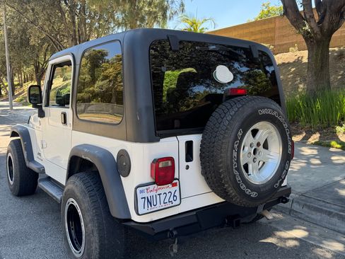 Used 2005 Jeep Wrangler Sport w/ 30" Tire & Wheel Group AWD/4WD image 5