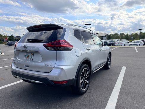Used 2020 Nissan Rogue SL w/ Premium Package image 8