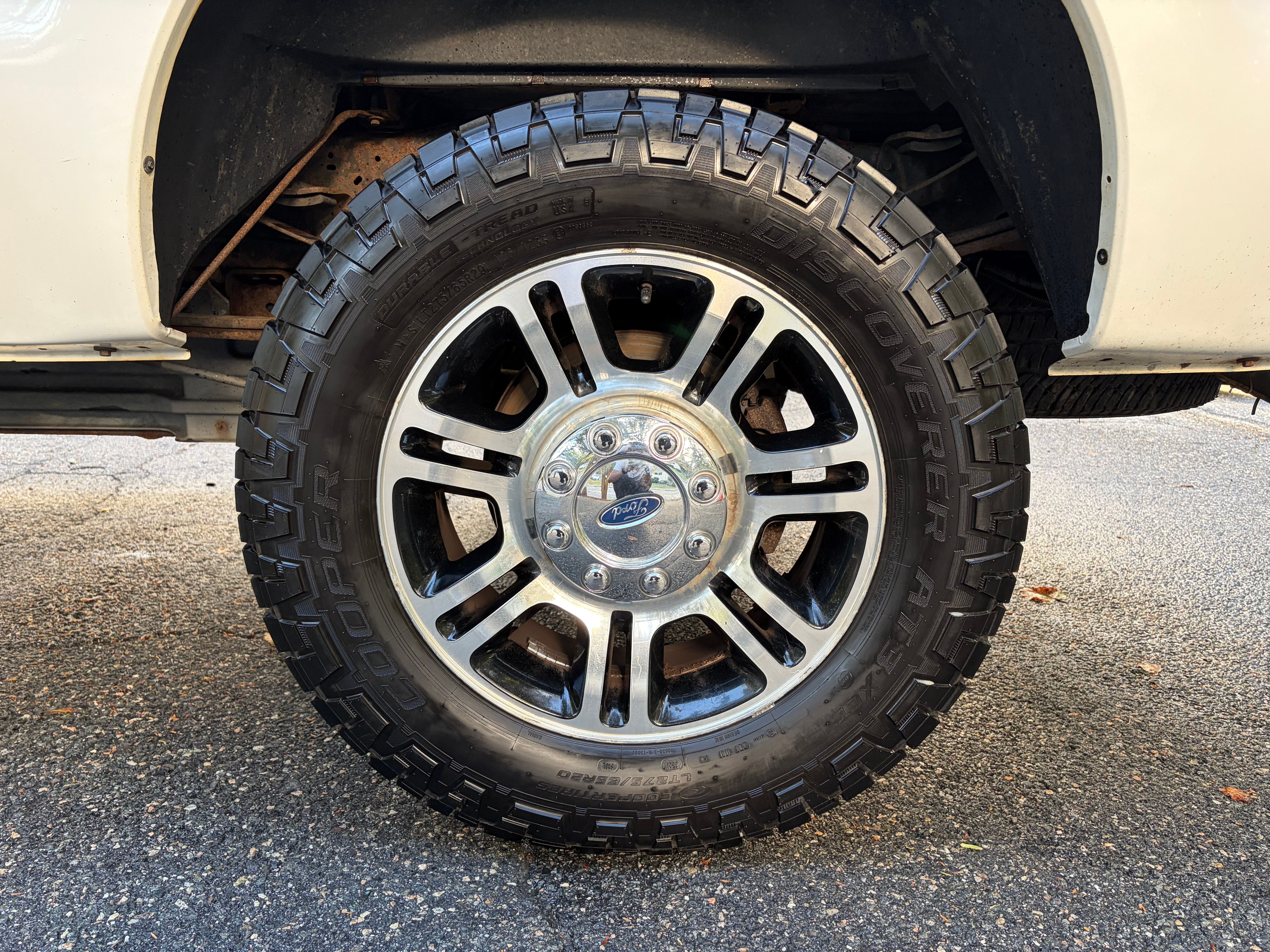 Used 2015 Ford F350 Platinum AWD/4WD image 13