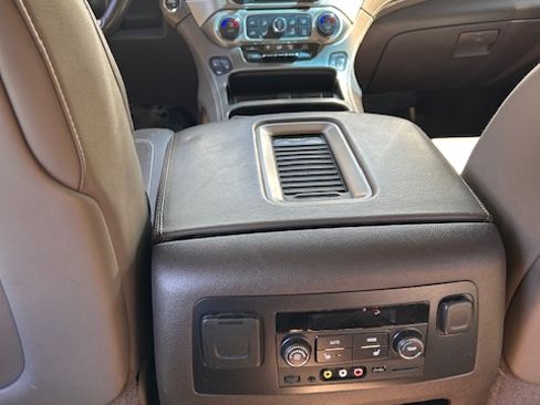 Used 2015 GMC Yukon XL Denali w/ Open Road Package AWD/4WD image 19