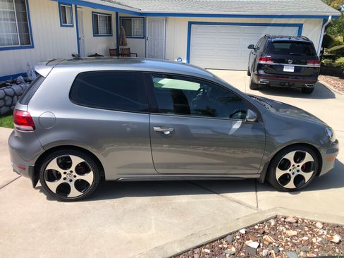 Used 2013 Volkswagen Golf 2-Door image 5