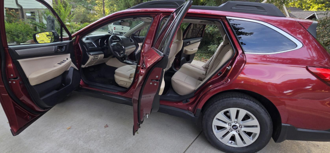 Used 2019 Subaru Outback 2.5i Premium w/ Popular Package #2 AWD/4WD image 8