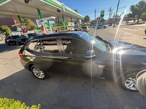 Used 2015 BMW X1 xDrive28i image 8