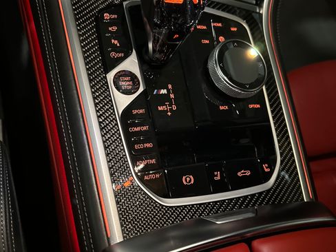 Used 2022 BMW M850i xDrive Convertible image 16