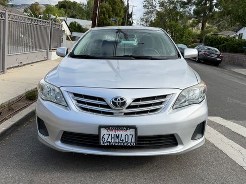 Used 2013 Toyota Corolla LE image 1