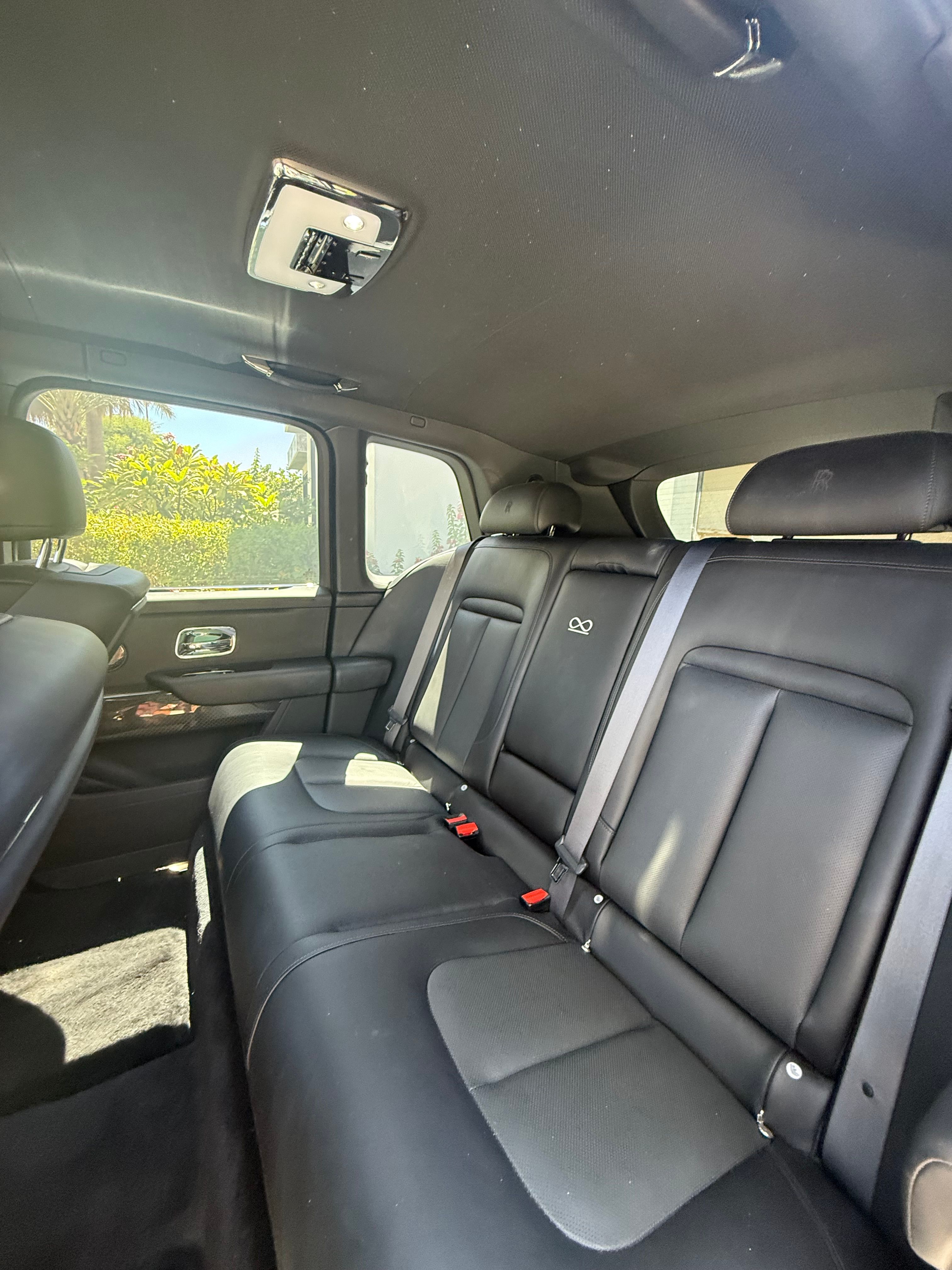 Used 2022 Rolls-Royce Cullinan Black Badge AWD/4WD image 14