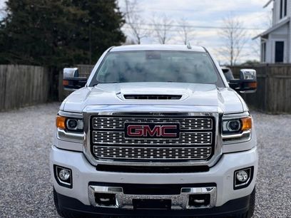 Used 2018 GMC Sierra 2500 Denali w/ Duramax Plus Package