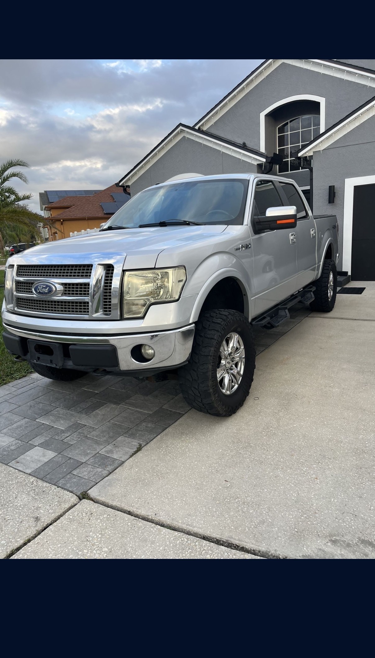 Used 2010 Ford F150 Lariat AWD/4WD image 2