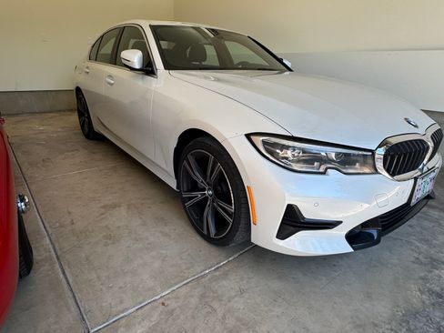 Used 2021 BMW 330i xDrive Sedan w/ Premium Package AWD/4WD image 1