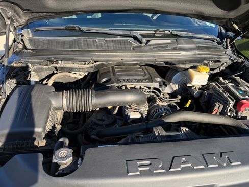 Used 2019 RAM 1500 Big Horn AWD/4WD image 15