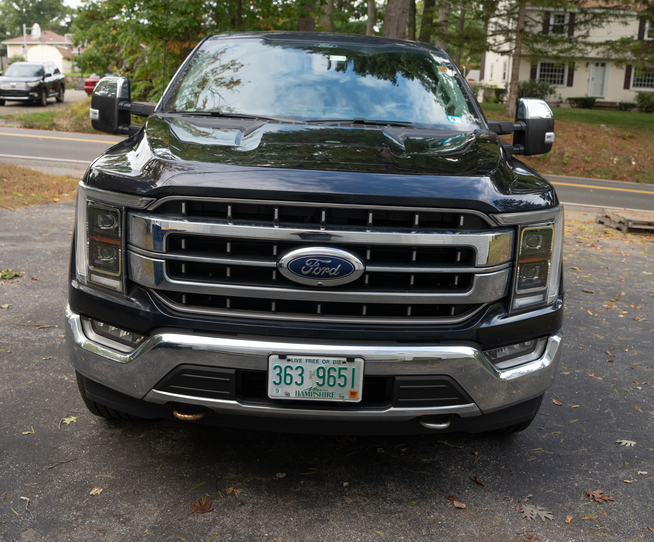 Used 2021 Ford F150 Lariat w/ Equipment Group 502A High AWD/4WD image 4