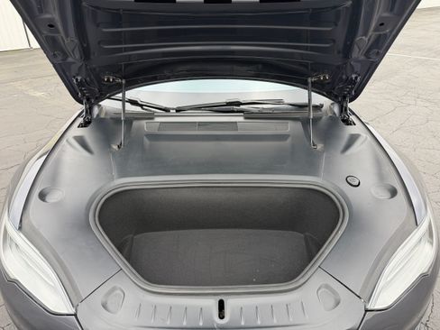 Used 2021 Tesla Model S Plaid image 14