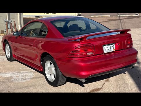 Used 1994 Ford Mustang GT image 2