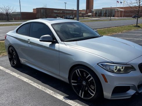 Used 2016 BMW M235i Coupe RWD image 5
