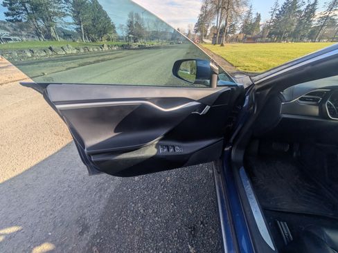 Used 2017 Tesla Model S 100D image 12