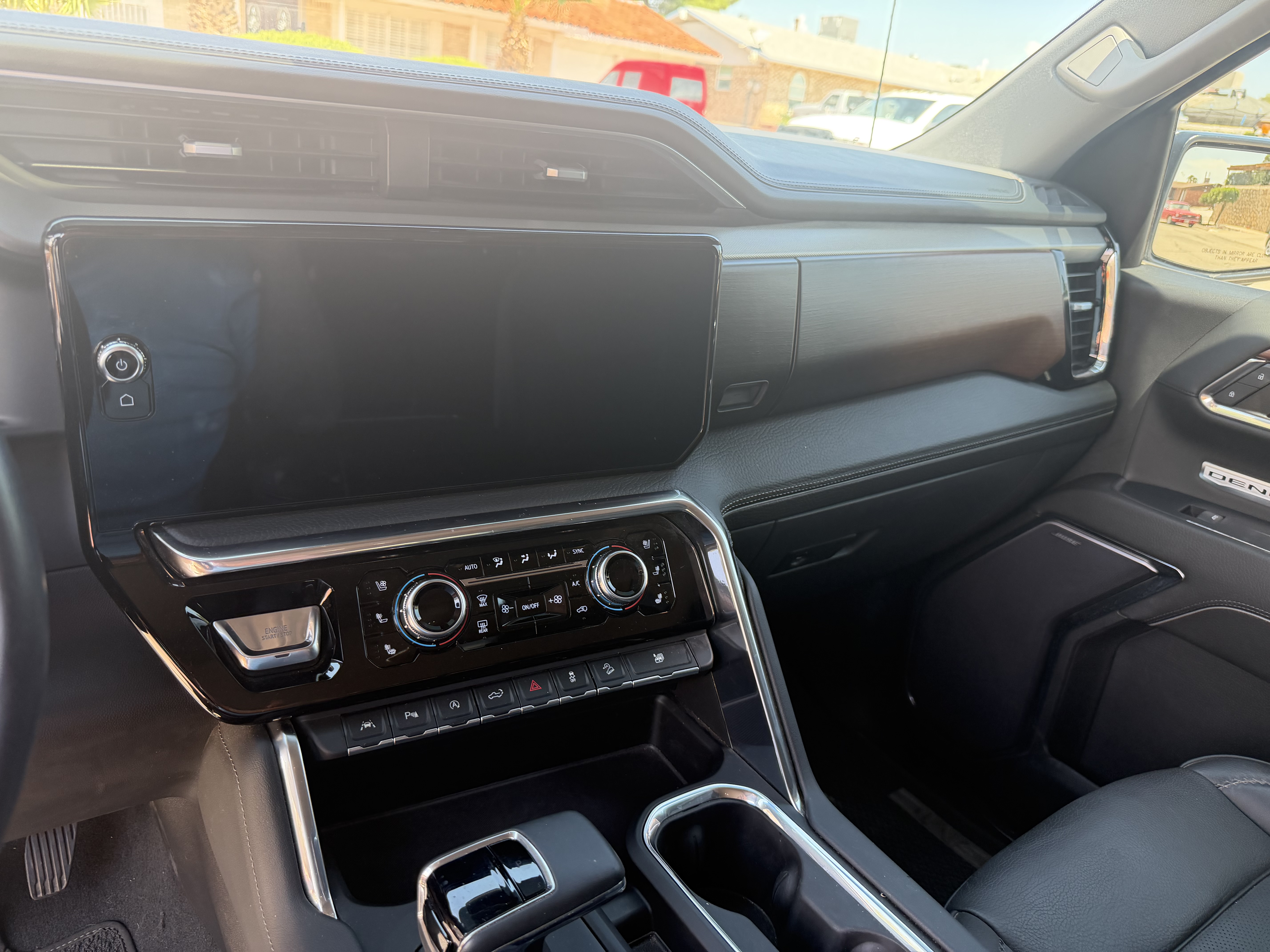 Used 2023 GMC Sierra 1500 Denali w/ Technology Package AWD/4WD image 15