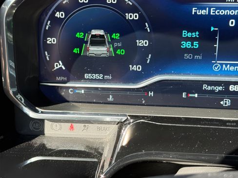 Used 2023 Chevrolet Silverado 1500 RST image 16