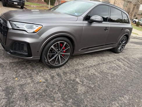 Used 2022 Audi SQ7 Prestige image 4