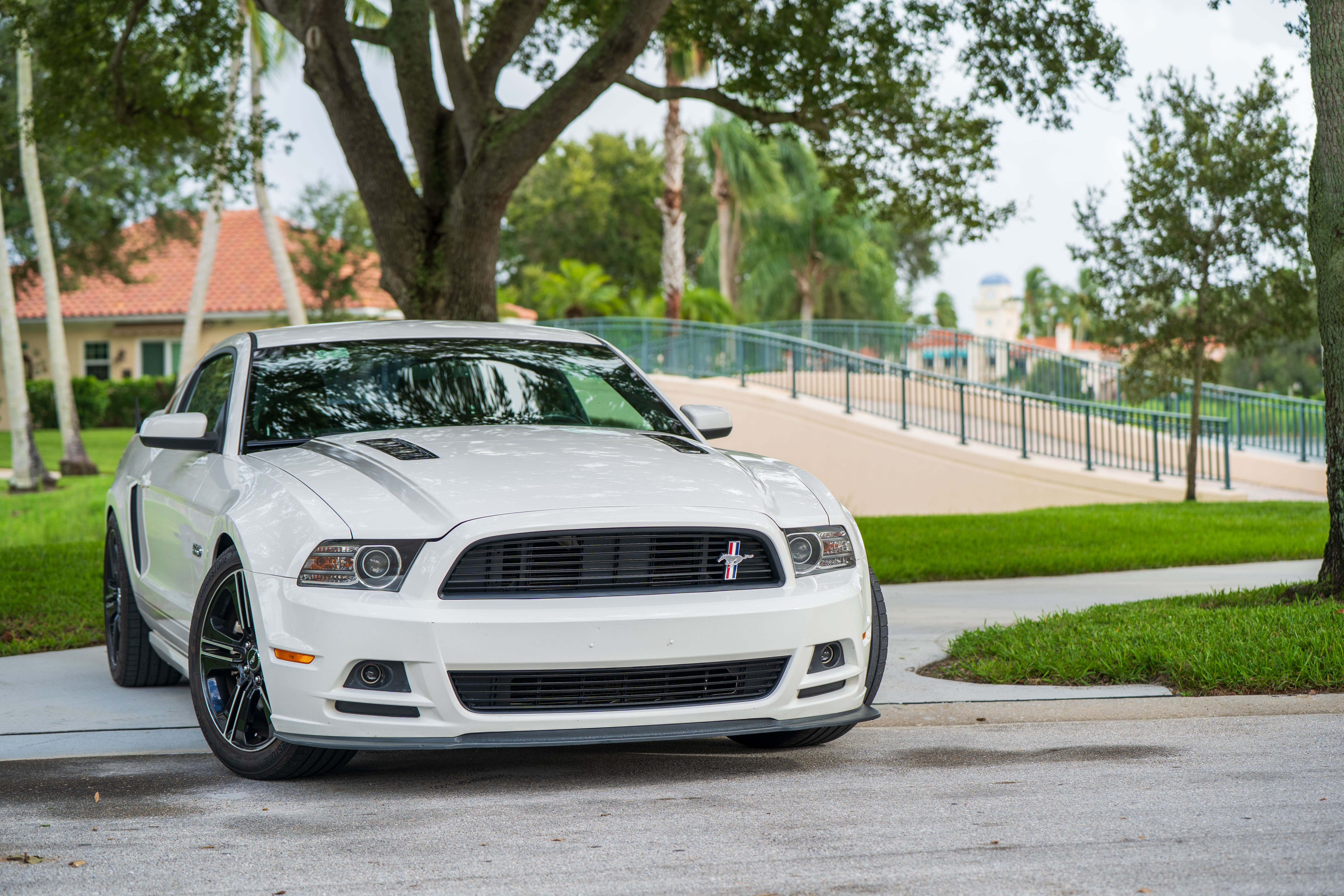 Used 2013 Ford Mustang GT Premium RWD image 8
